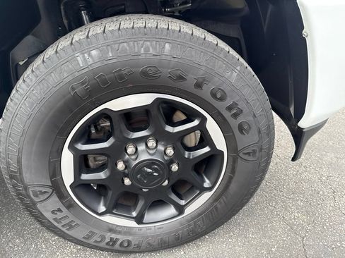 Used 2025 RAM 2500 Laramie AWD/4WD image 9