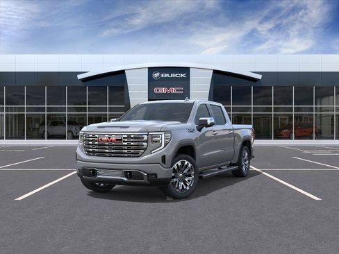 Used 2025 GMC Sierra 1500 Denali AWD/4WD image 32