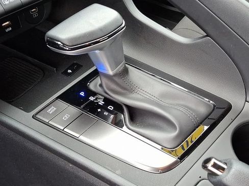 Certified 2025 Hyundai Elantra Sport FWD image 14