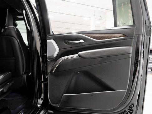 Used 2024 Cadillac Escalade ESV Sport Platinum w/ LPO, ONYX Package image 35