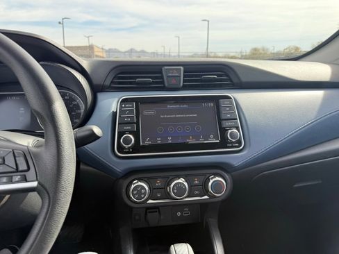 Used 2025 Nissan Versa SV image 19