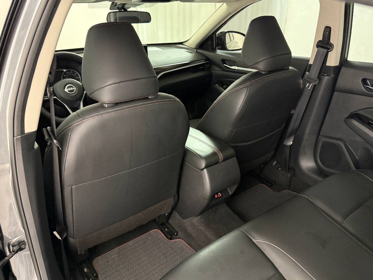 Used 2024 Nissan Altima 2.5 SR w/ SR Premium Package FWD image 38