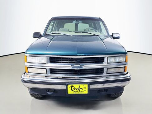 Used 1998 Chevrolet Tahoe 4WD w/ Cold-Climate Pkg image 2
