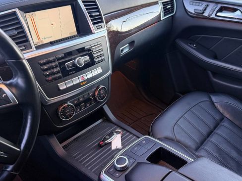 Used 2015 Mercedes-Benz GL 320 BlueTEC 4MATIC image 19