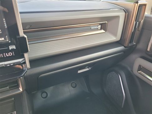 Used 2024 GMC Hummer EV 3X image 28