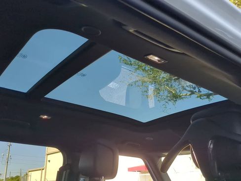 Certified 2024 Land Rover Defender 110 S image 22