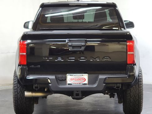Used 2024 Toyota Tacoma SR5 image 6