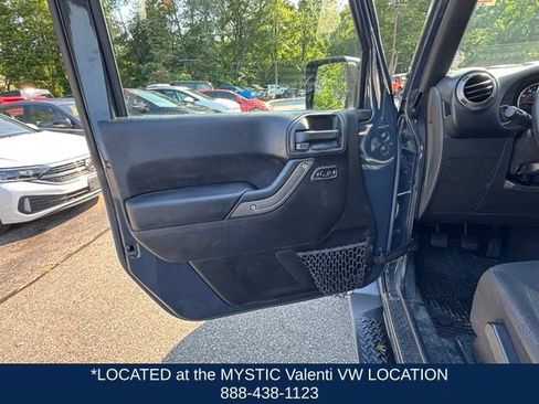 Used 2017 Jeep Wrangler Sport w/ Quick Order Package 23S AWD/4WD image 17