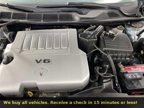 Used 2011 Toyota Avalon Limited image 29