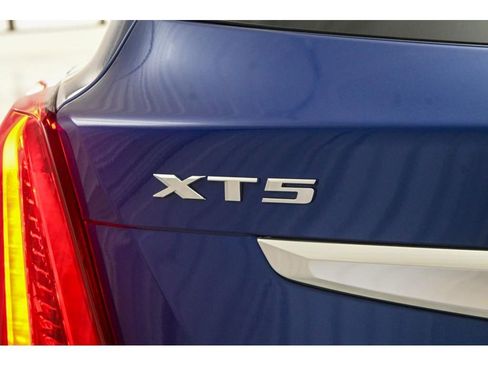 Used 2023 Cadillac XT5 Premium Luxury image 58