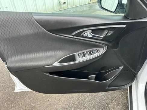 Used 2023 Chevrolet Malibu LT FWD image 10