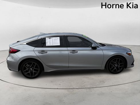 Used 2022 Honda Civic Sport Touring image 3