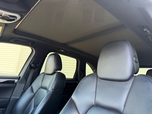 Used 2015 Porsche Cayenne S AWD/4WD image 14