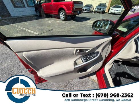 Used 2015 Toyota Prius Two image 13