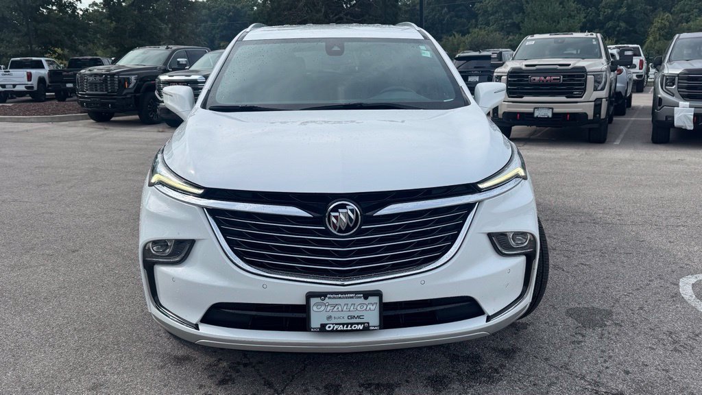 Used 2023 Buick Enclave Essence FWD image 8