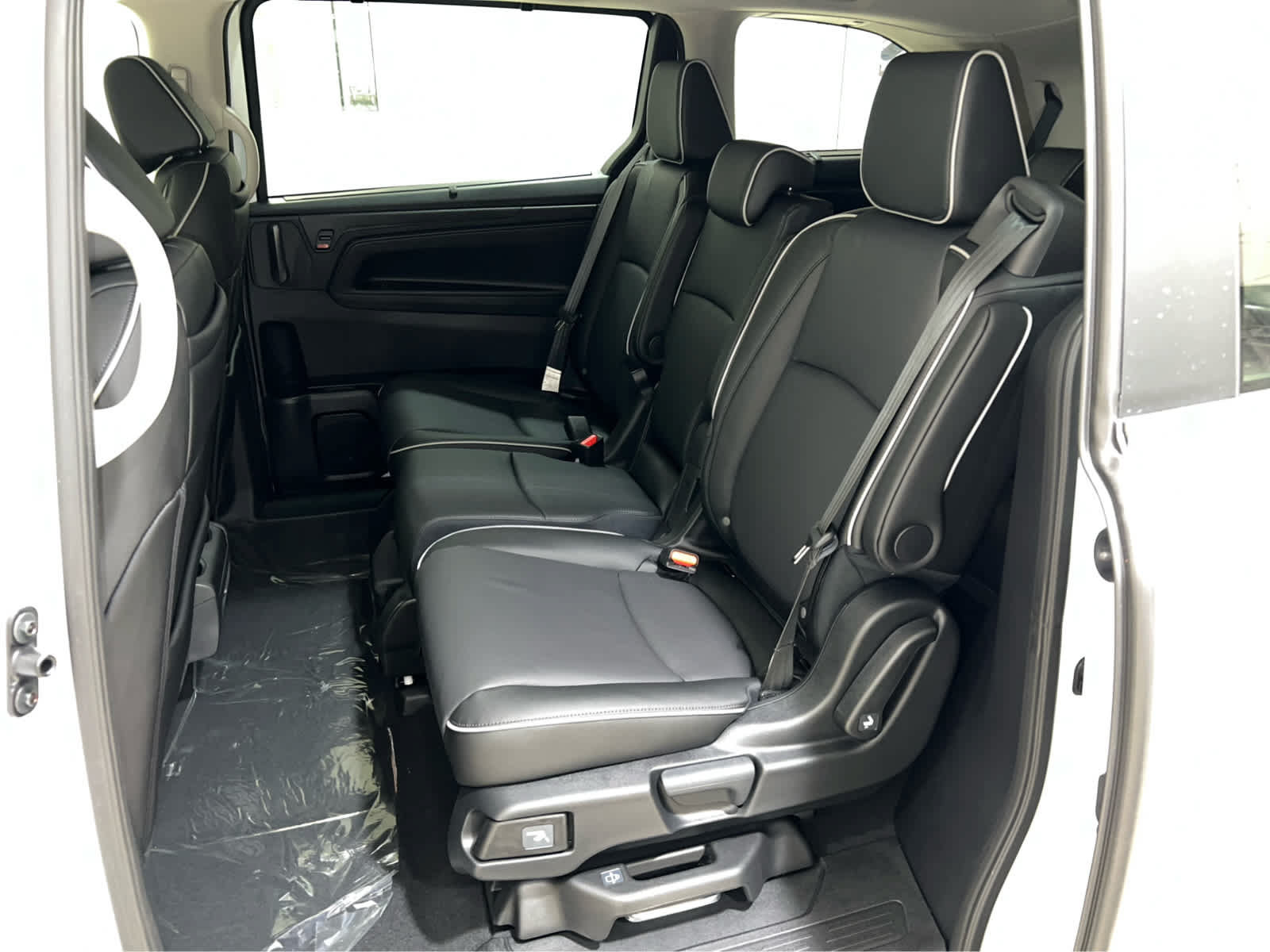New 2027 Honda Odyssey Touring image 13