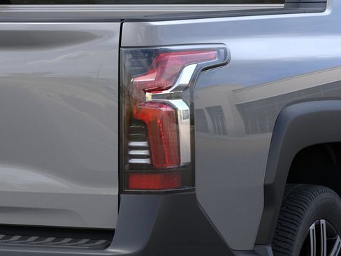 New 2026 Chevrolet Silverado EV LT AWD/4WD image 11