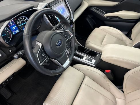 Used 2022 Subaru Ascent Limited w/ Technology Package image 5