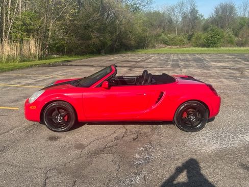 Used 2003 Toyota MR2 image 21