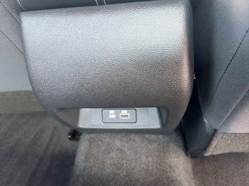 Used 2024 Nissan Altima 2.5 SV w/ SV Premium Package FWD image 32