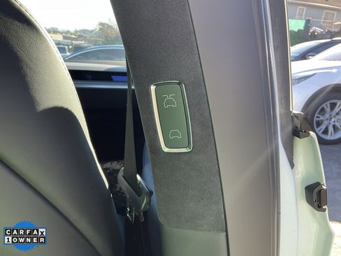 Used 2023 Tesla Model X image 66