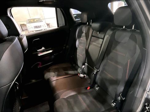 Used 2021 Mercedes-Benz GLA 250 4MATIC image 21