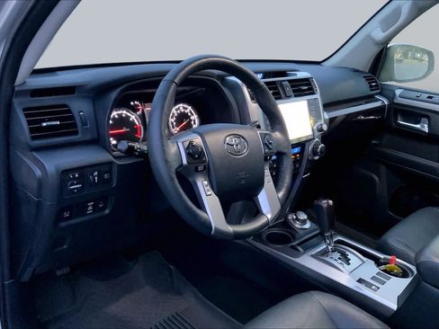 Used 2024 Toyota 4Runner Limited AWD/4WD image 17