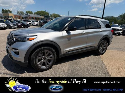 Used 2024 Ford Explorer XLT w/ Equipment Group 202A AWD/4WD image 1