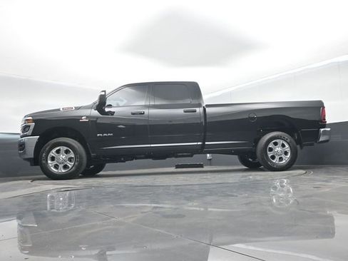 Used 2025 RAM 3500 Big Horn AWD/4WD image 47