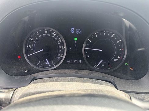 Used 2013 Lexus IS 250C w/ Luxury Pkg RWD image 18