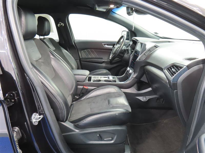 Used 2022 Ford Edge ST AWD/4WD image 29