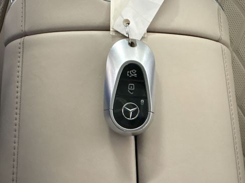 Used 2022 Mercedes-Benz S 580 4MATIC Sedan image 33