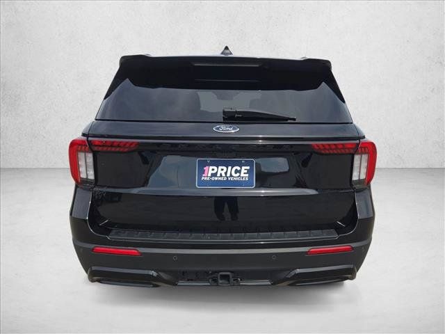 Used 2025 Ford Explorer ST-Line w/ Premium Package RWD image 7