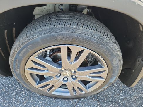 Used 2022 Honda Pilot Sport image 17