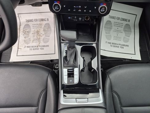 Used 2025 Hyundai Santa Cruz SEL image 24