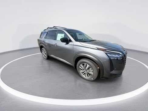 New 2026 Nissan Pathfinder SL AWD/4WD image 2