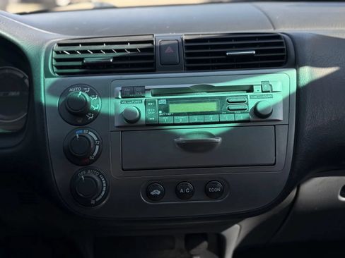 Used 2005 Honda Civic Hybrid Sedan image 26