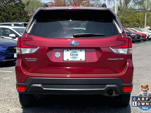 Certified 2023 Subaru Forester Premium AWD/4WD image 4