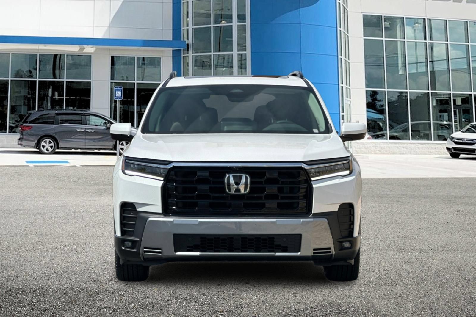 New 2026 Honda Pilot Touring image 9
