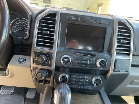 Used 2020 Ford F150 Limited w/ Trailer Tow Package image 16