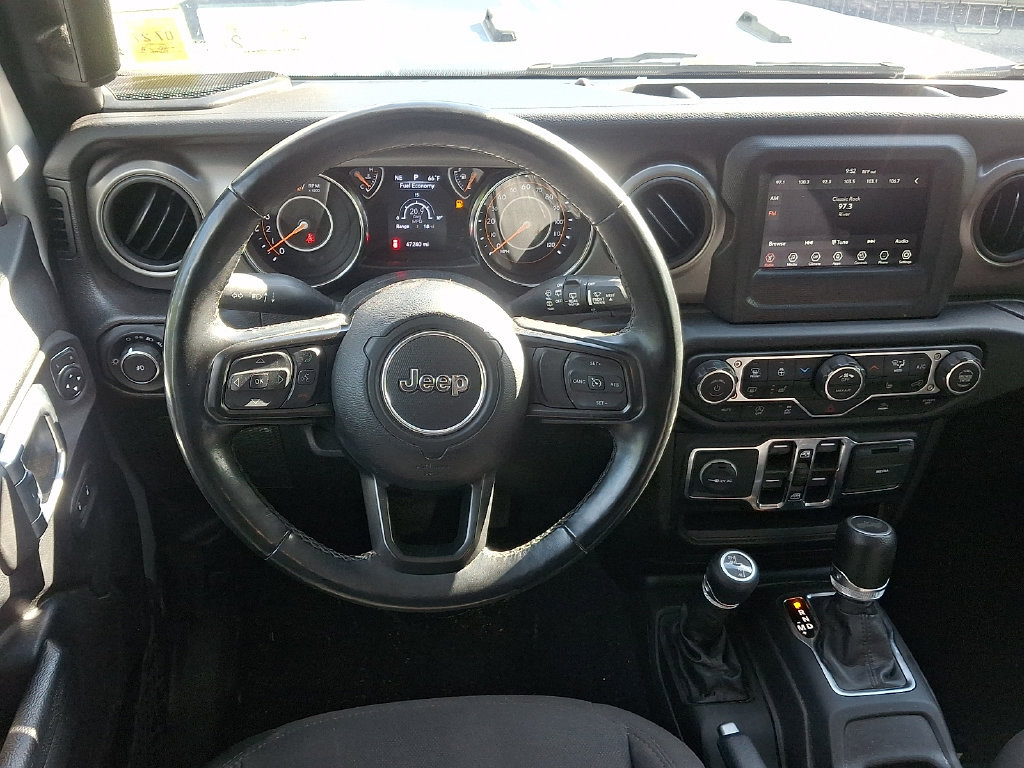 Used 2022 Jeep Wrangler Unlimited Sport AWD/4WD image 2