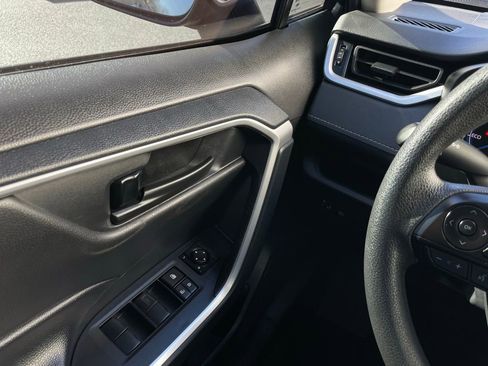 Used 2024 Toyota RAV4 LE image 23