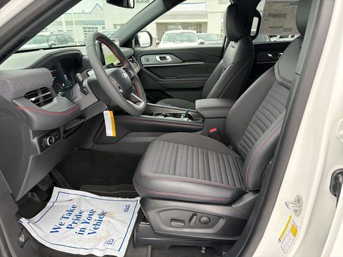New 2026 Ford Explorer ST-Line w/ ST-Line Street Pack image 9