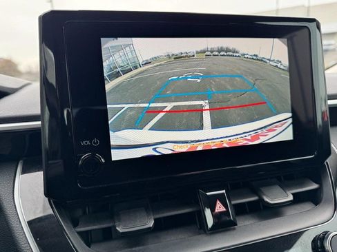 Used 2024 Toyota Corolla LE image 20