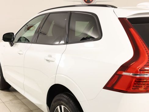 Used 2024 Volvo XC60 T8 Core image 46