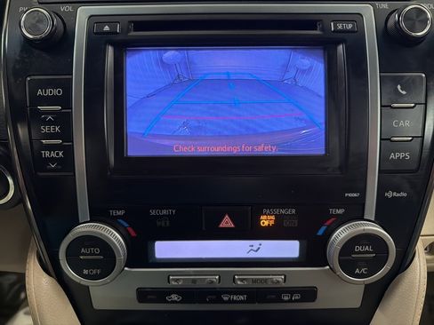 Used 2012 Toyota Camry XLE image 14