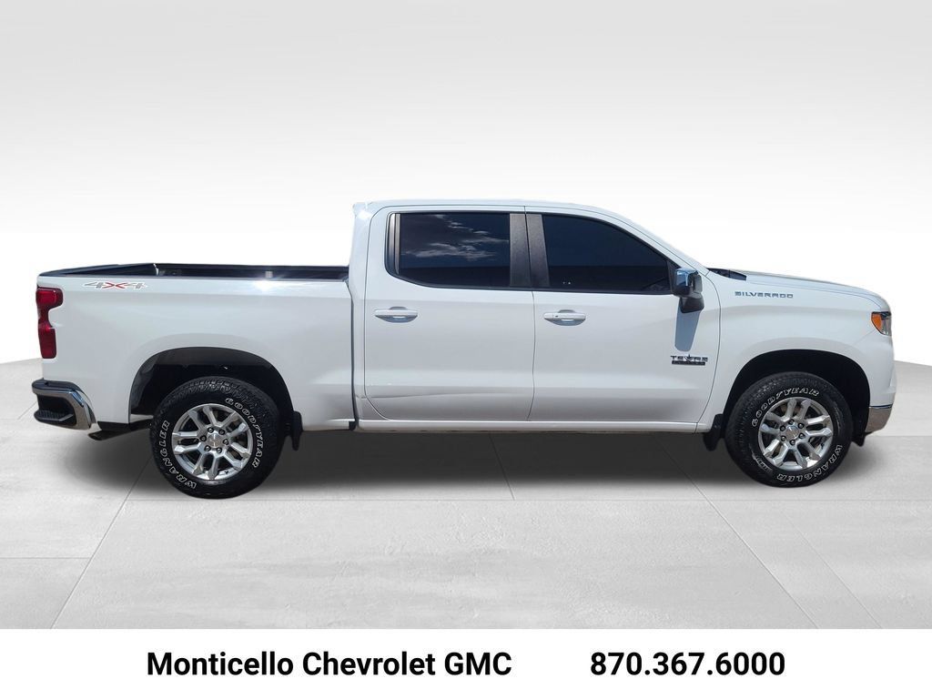 Certified 2024 Chevrolet Silverado 1500 LT AWD/4WD image 10