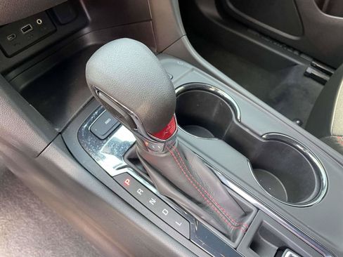 Used 2023 Chevrolet Equinox RS AWD/4WD image 15