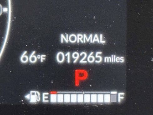 Used 2025 Honda CR-V Sport Touring image 2
