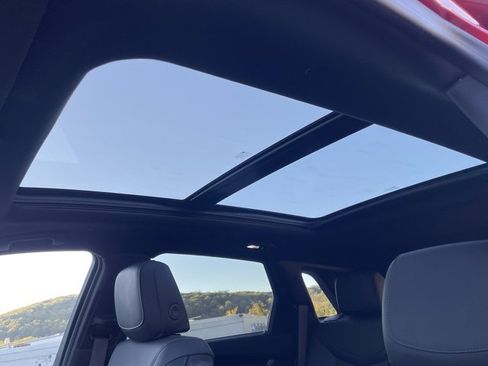 Certified 2024 Cadillac XT5 Premium Luxury w/ Technology Package image 7